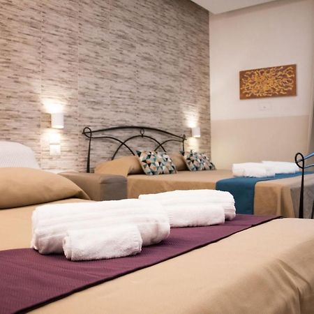 Bed and Breakfast Domus Castroni Pompeo Magno Рим Экстерьер фото