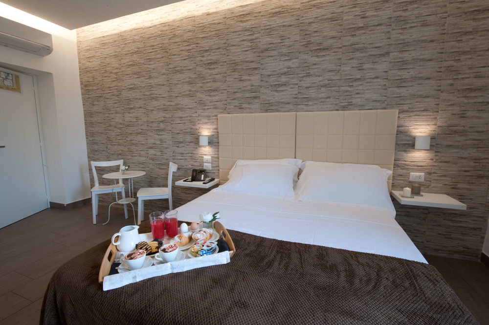 Bed and Breakfast Domus Castroni Pompeo Magno Рим Экстерьер фото